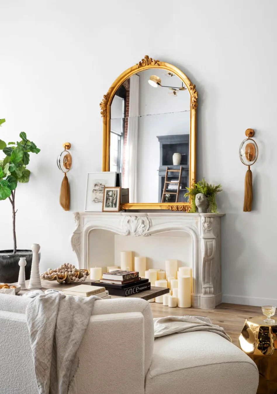 Камин из свечей Камин из свечей