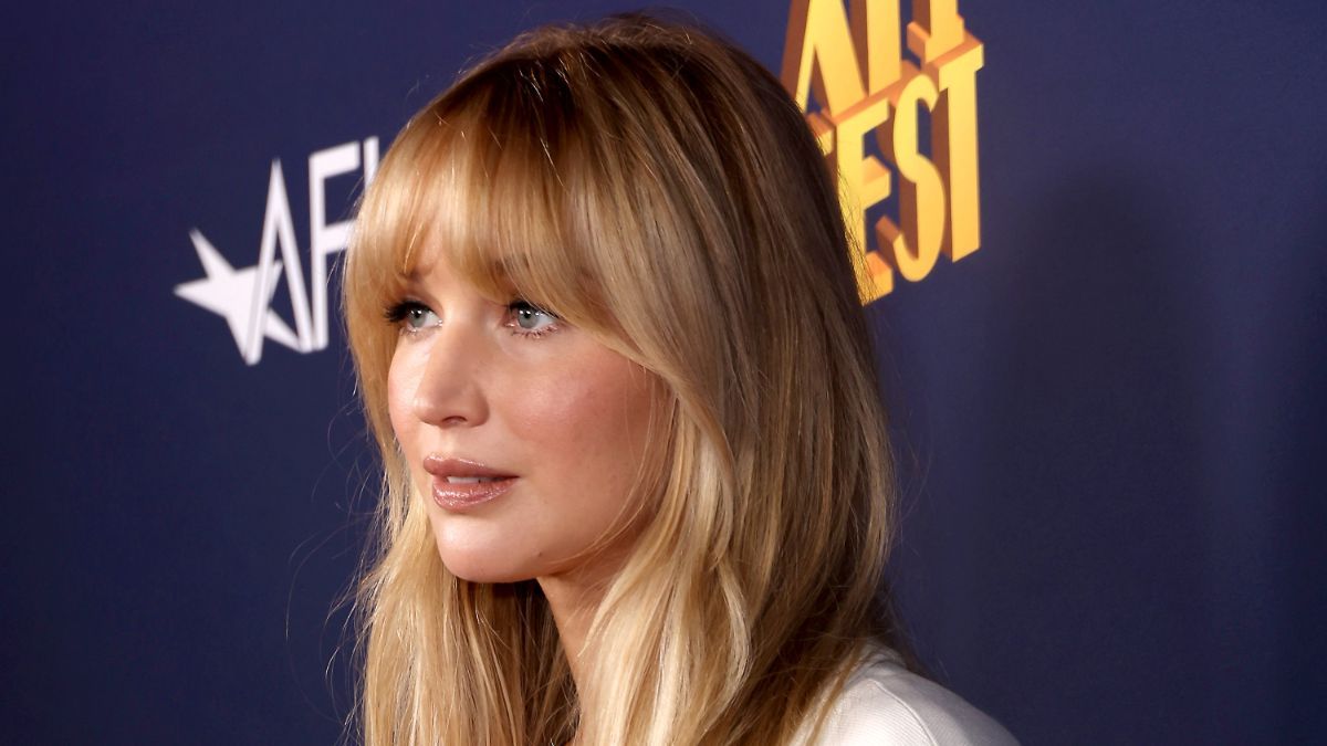 Дженніфер Лоуренс Дженніфер Лоуренс