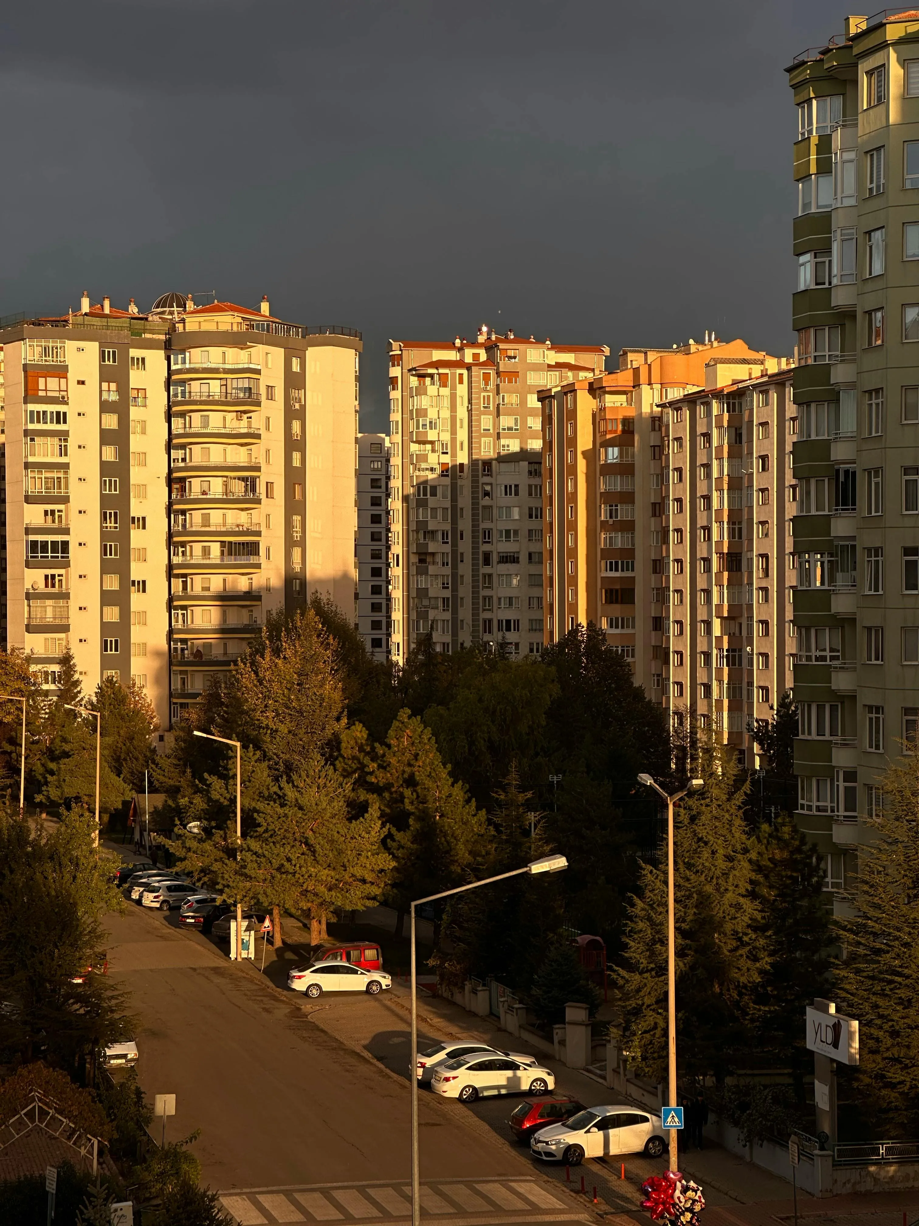 Нерухомість Житлові будинки Квартири Купівля житла