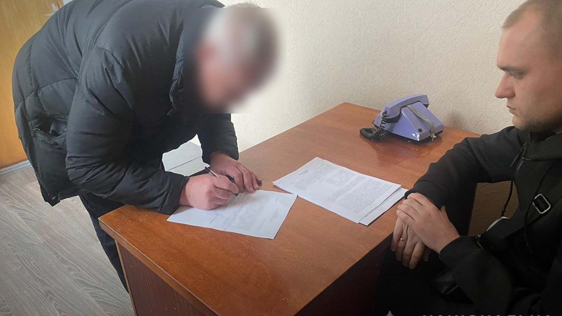 Викликав медиків і відкрив по них вогонь: у Дніпрі затримали чоловіка, що вчинив стрілянину - 24 Канал Викликав медиків і відкрив по них вогонь: у Дніпрі затримали чоловіка, що вчинив стрілянину - 24 Канал