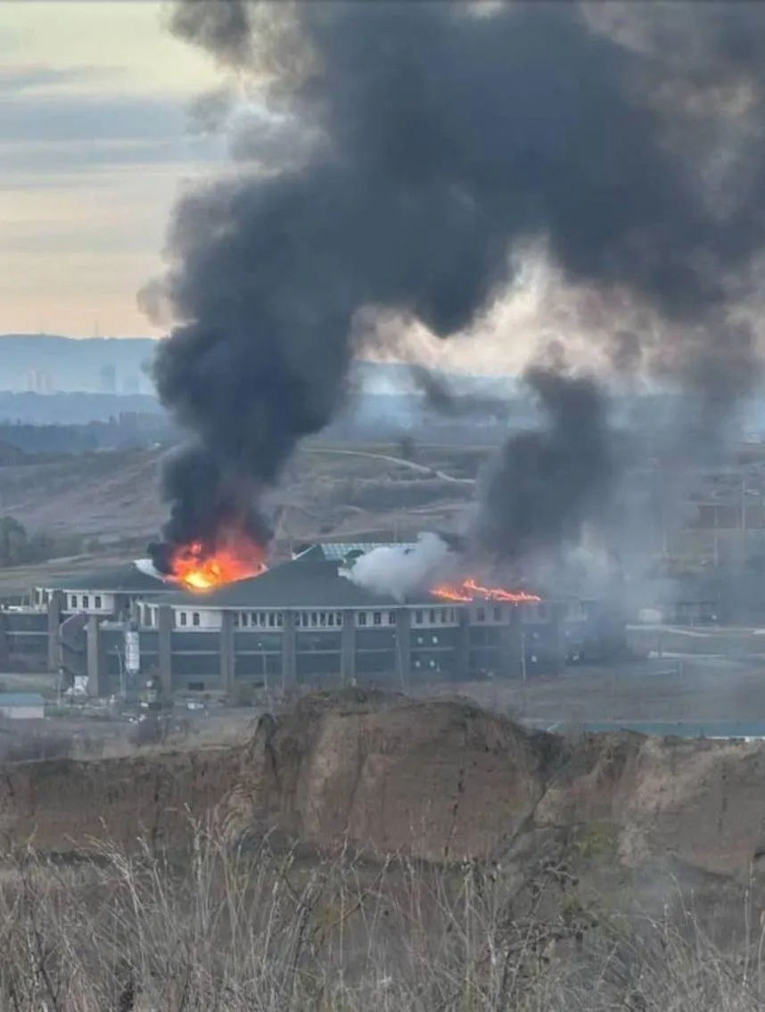 Пожар в Российском университете спецназа в Чечне Пожар в Российском университете спецназа в Чечне
