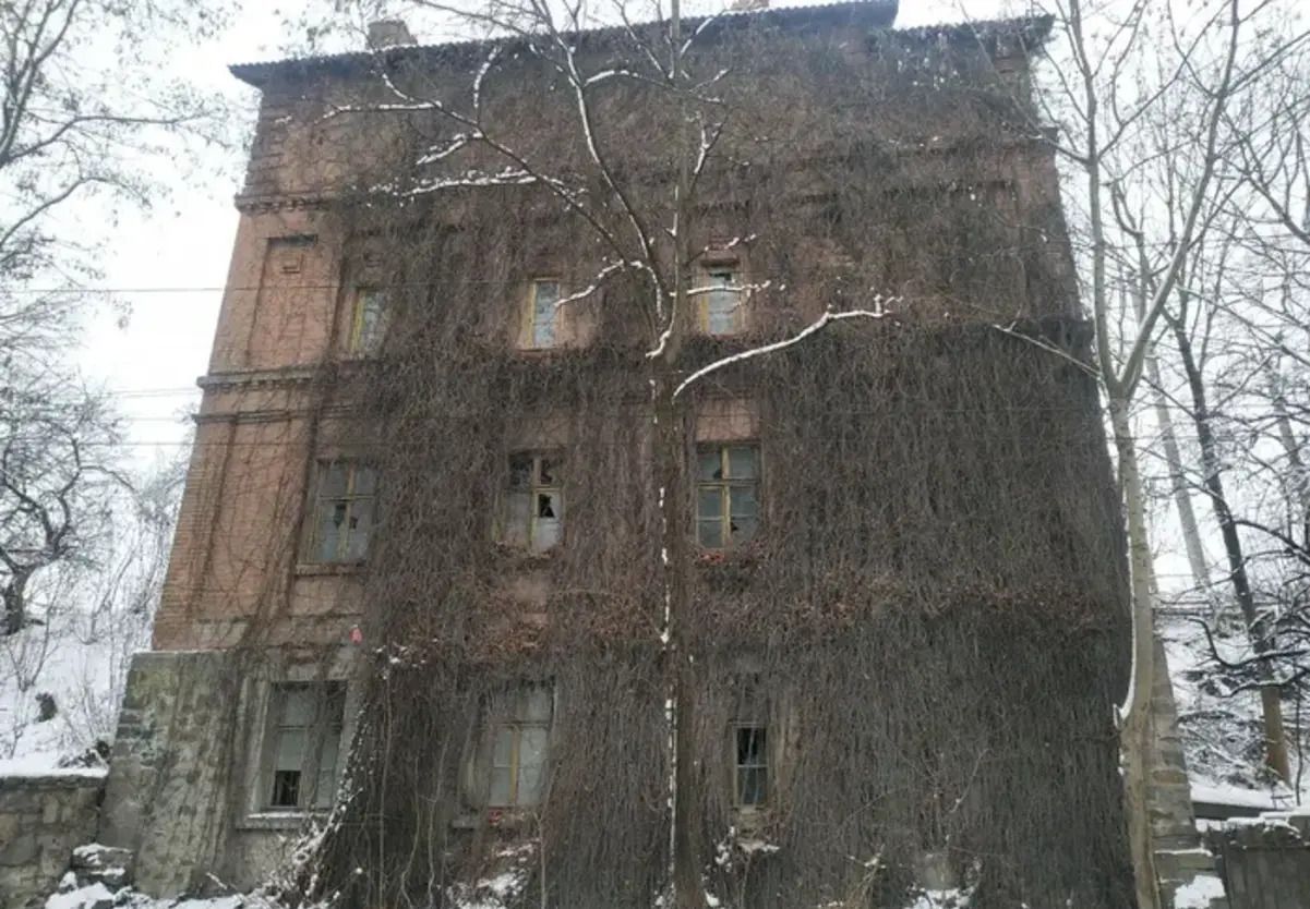 Будинок з привидами в Тернополі - що про нього кажуть легенди - Нерухомість Будинок з привидами в Тернополі - що про нього кажуть легенди - Нерухомість