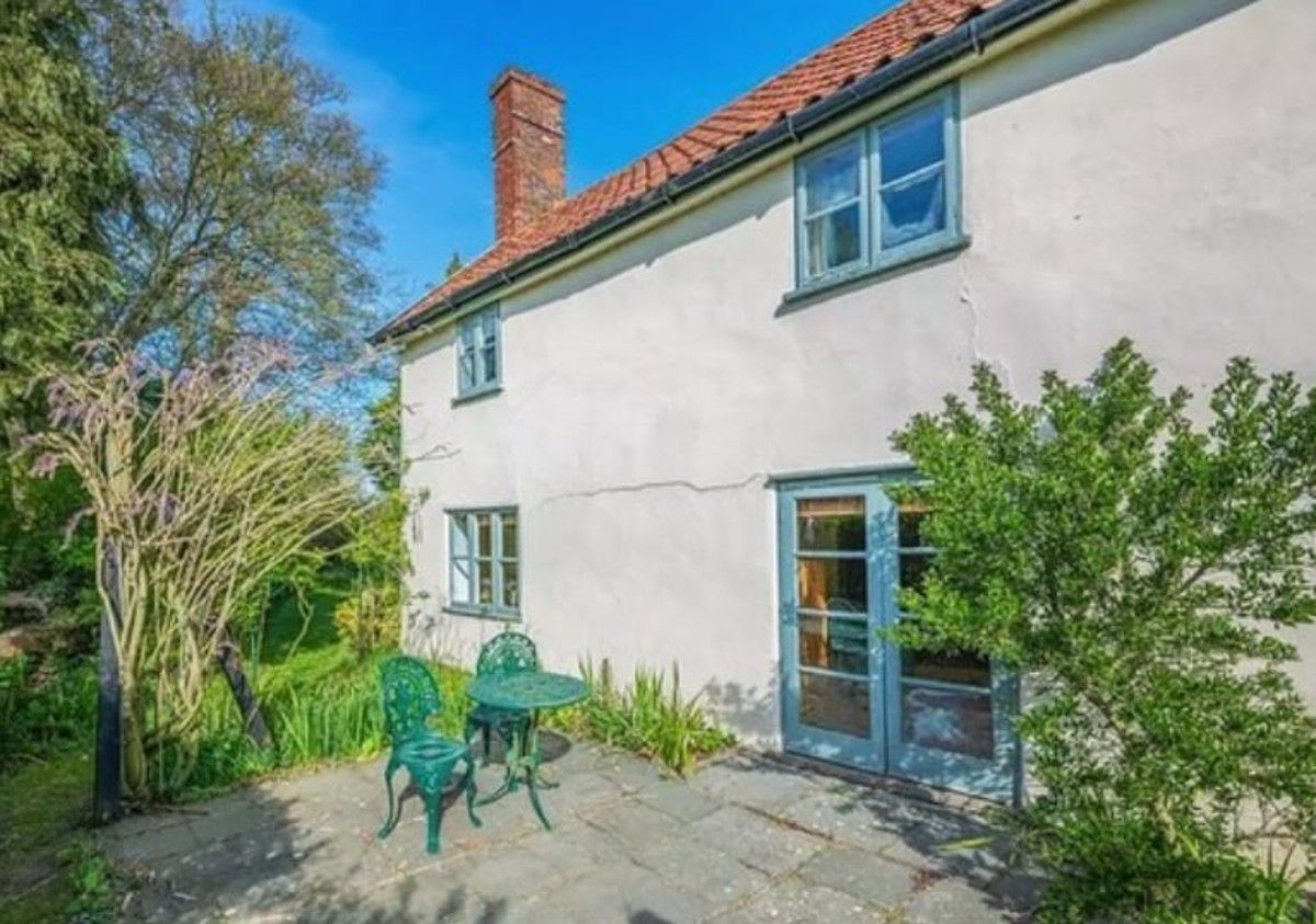 Пара нашла немало сокровищ в доме Пара нашла немало сокровищ в доме