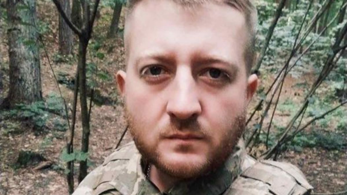 Під час виконання бойового завдання: загинув відомий письменник та історик Юрій Канюк - Show24 Під час виконання бойового завдання: загинув відомий письменник та історик Юрій Канюк - Show24