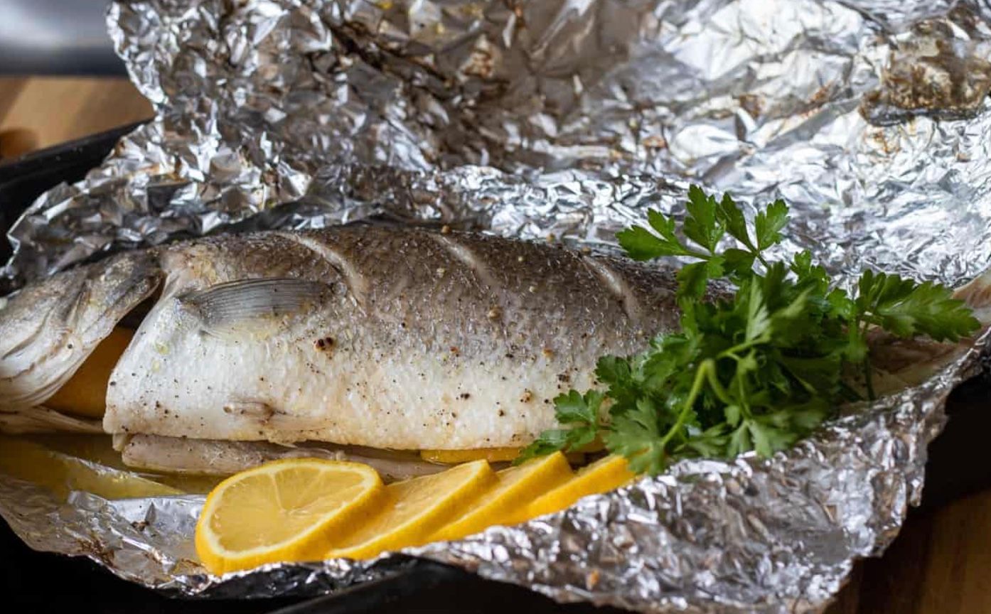 Как вкусно запечь рыбу в фольге Как вкусно запечь рыбу в фольге