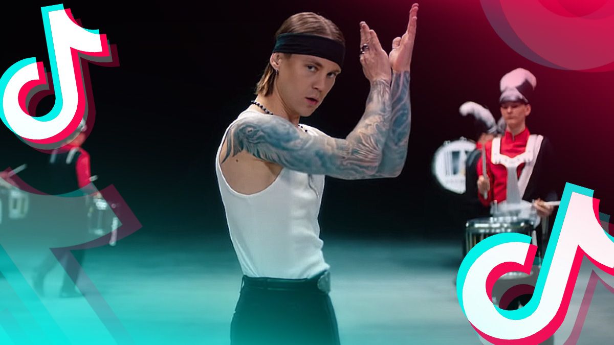 Артём Пивоваров Артём Пивоваров