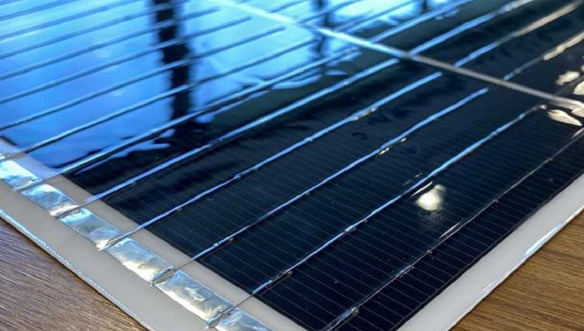 Зовнішній вигляд надтонкої кремнієвої гетероперехідної комірки Зовнішній вигляд надтонкої кремнієвої гетероперехідної комірки