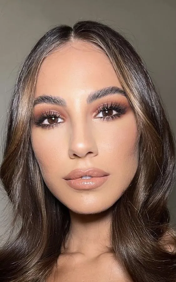 Красивый макияж на Новый год 2025 Красивый макияж на Новый год 2025