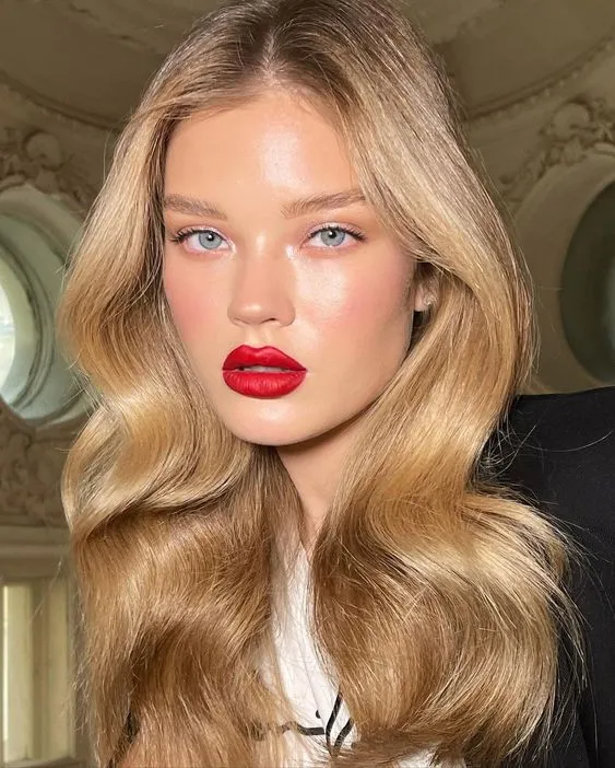 Красивый макияж на Новый год 2025 Красивый макияж на Новый год 2025