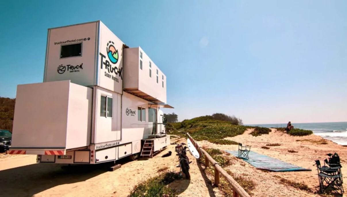 Готель на колесах - у Португалії переоблаштували вантажівку на автодім - Нерухомість Готель на колесах - у Португалії переоблаштували вантажівку на автодім - Нерухомість