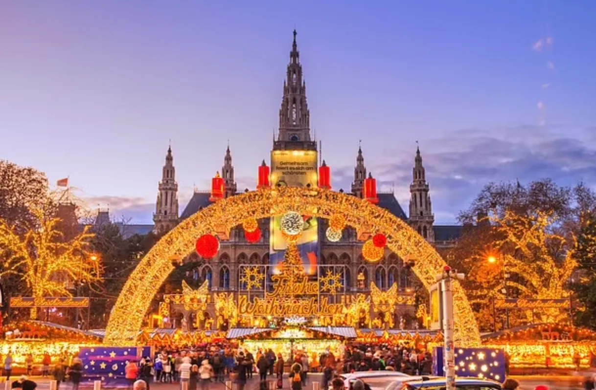 Рождественская ярмарка в Вене Рождественская ярмарка в Вене