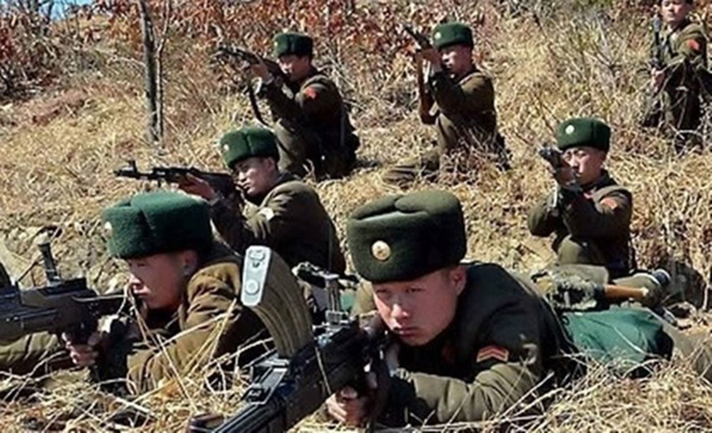 Россия учит бойцов КНДР воевать Россия учит бойцов КНДР воевать