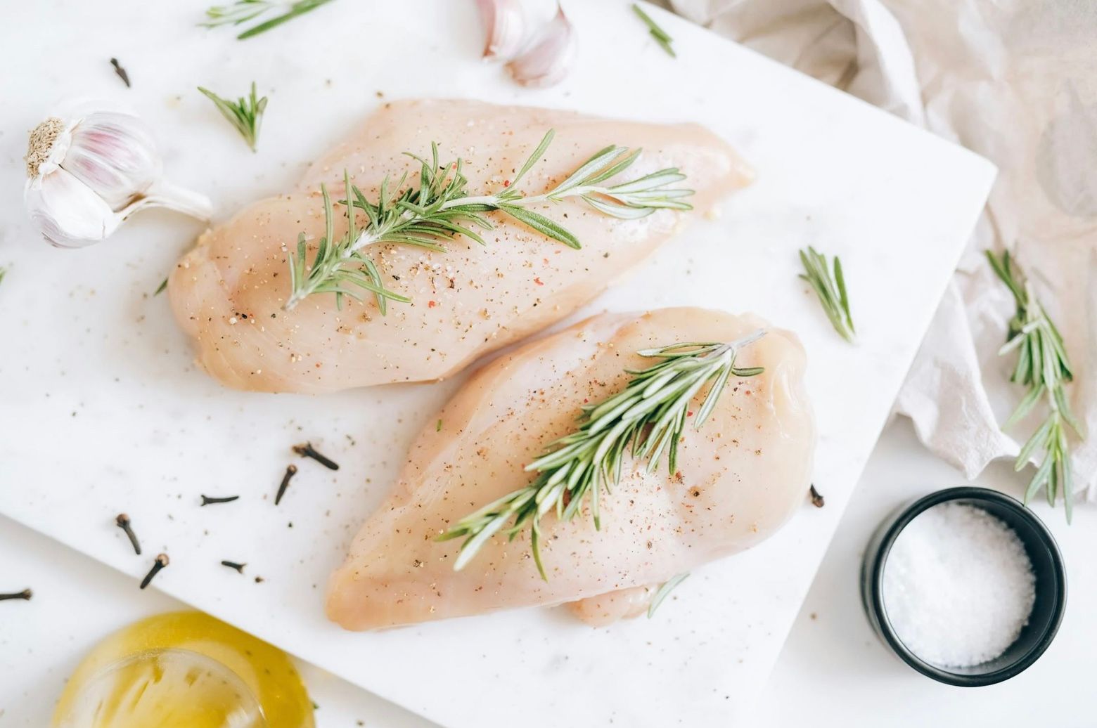 Как сварить куриное филе и получить сочное, а не резиновое мясо Как сварить куриное филе и получить сочное, а не резиновое мясо