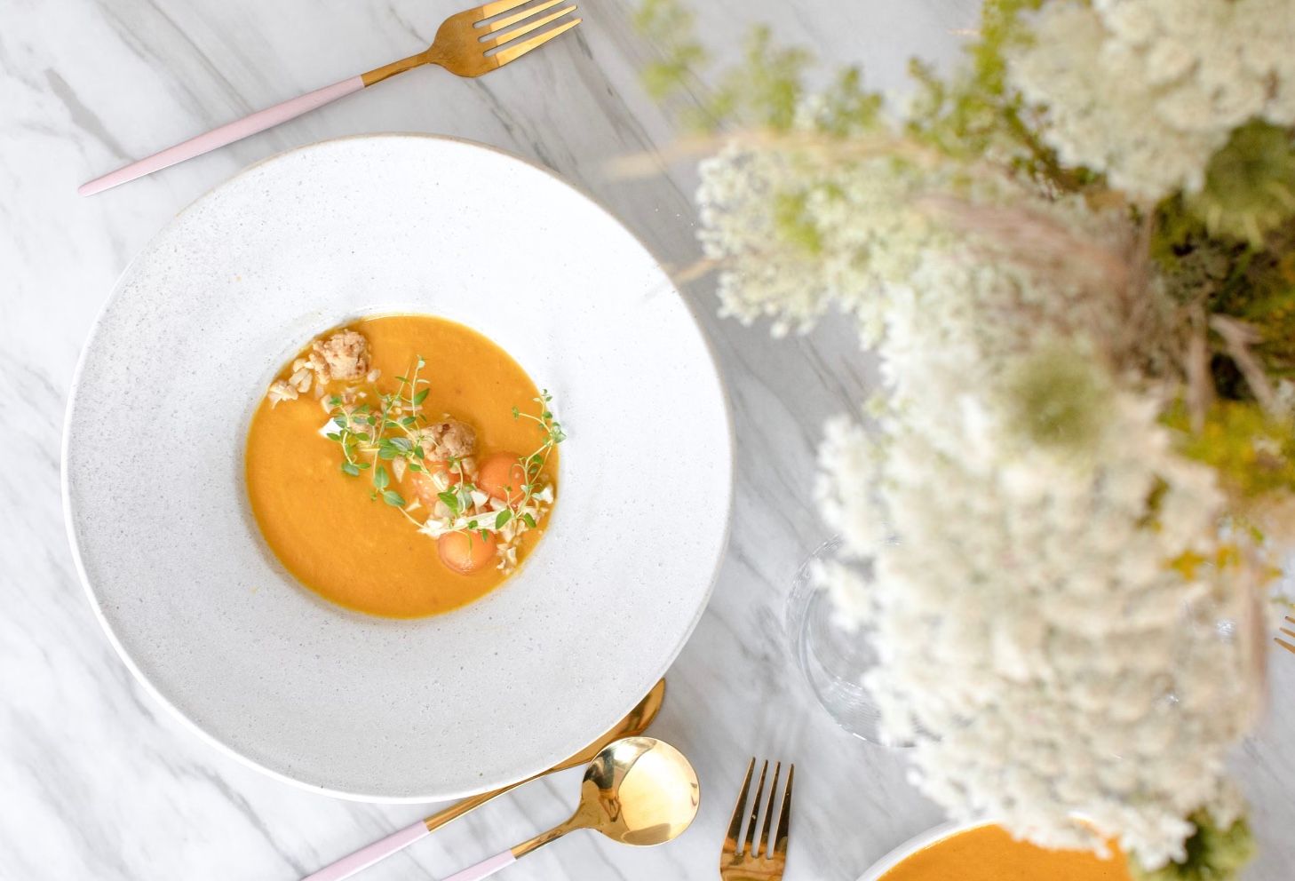 Які приправи та трави не слід додавати до супу Які приправи та трави не слід додавати до супу