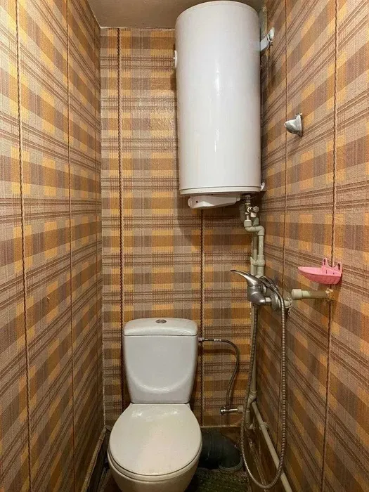 В квартире обустроен санузел В квартире обустроен санузел