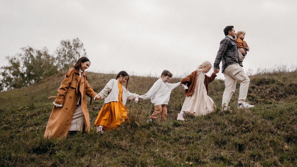 Подружжя Мірошниченків з дітьми Подружжя Мірошниченків з дітьми