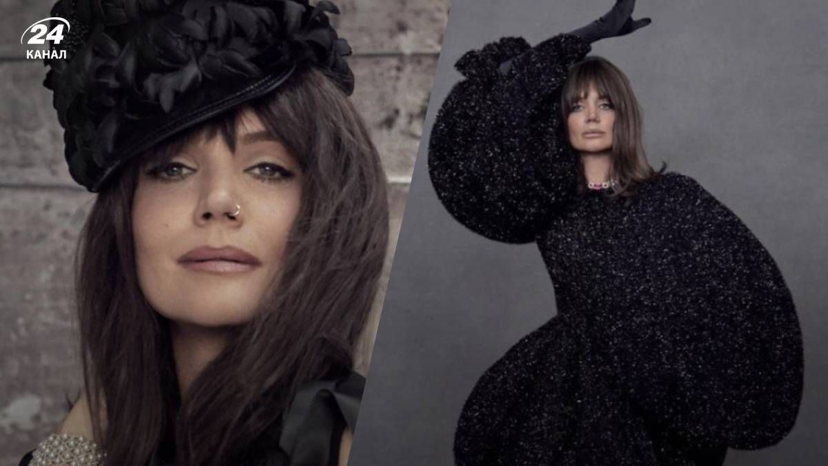 Дизайнери захоплені диваном у вітальні Кеті Голмс Дизайнери захоплені диваном у вітальні Кеті Голмс