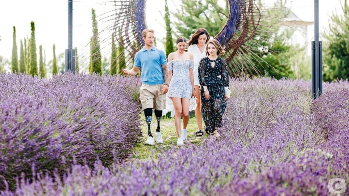 Олександр, Аліна, Ксенія та Світлана Олександр, Аліна, Ксенія та Світлана