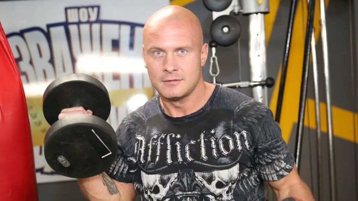 Боровся сам з собою, – Дьомін, Дантес, Сумська та інші зірки відреагували на смерть Узелкова - Show24 Боровся сам з собою, – Дьомін, Дантес, Сумська та інші зірки відреагували на смерть Узелкова - Show24