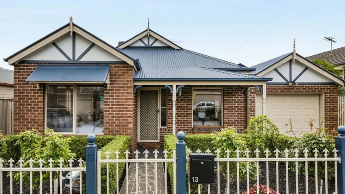 Продажа дома закончилась криками в ванной и на улице Продажа дома закончилась криками в ванной и на улице