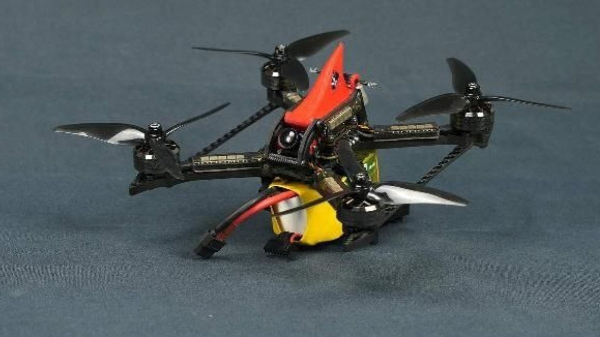 Росія планує почати серійне виробництво "навчально-бойового" FPV-дрона "Пиранья-5" - 24 Канал Росія планує почати серійне виробництво "навчально-бойового" FPV-дрона "Пиранья-5" - 24 Канал