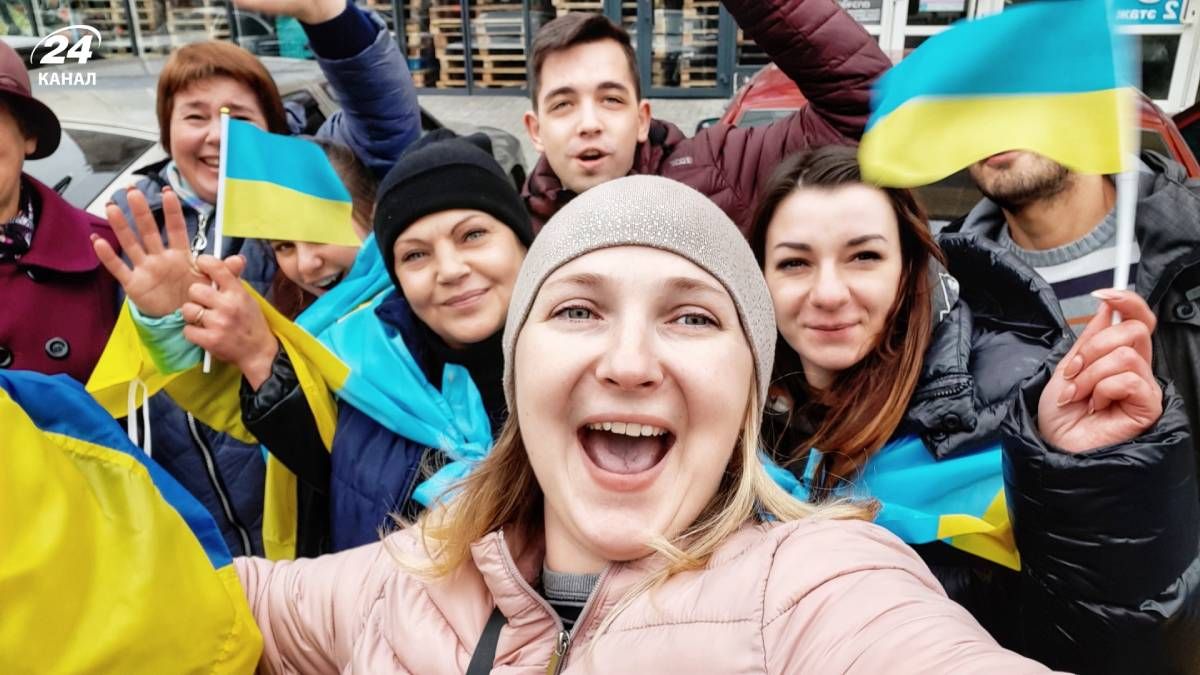 Херсонцы вспомнили, как встретили новость об освобождении города Херсонцы вспомнили, как встретили новость об освобождении города