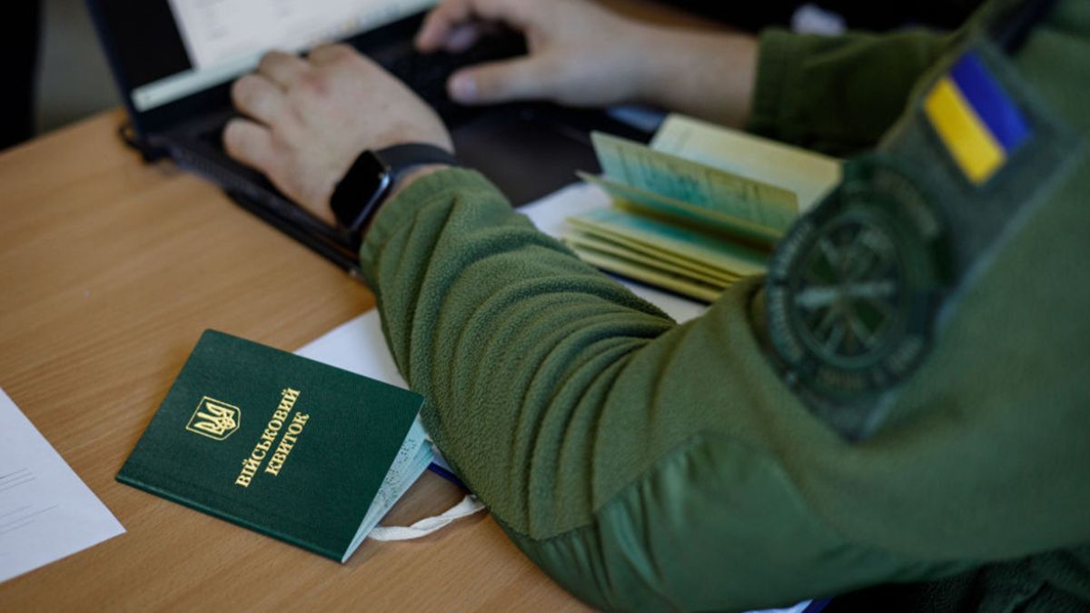 В ТЦК сделали заявление относительно 17-летних юношей В ТЦК сделали заявление относительно 17-летних юношей