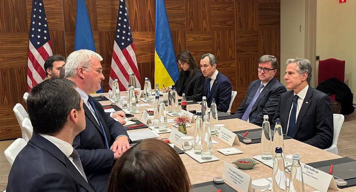 Блінкен та Сибіга провели зустріч Блінкен та Сибіга провели зустріч