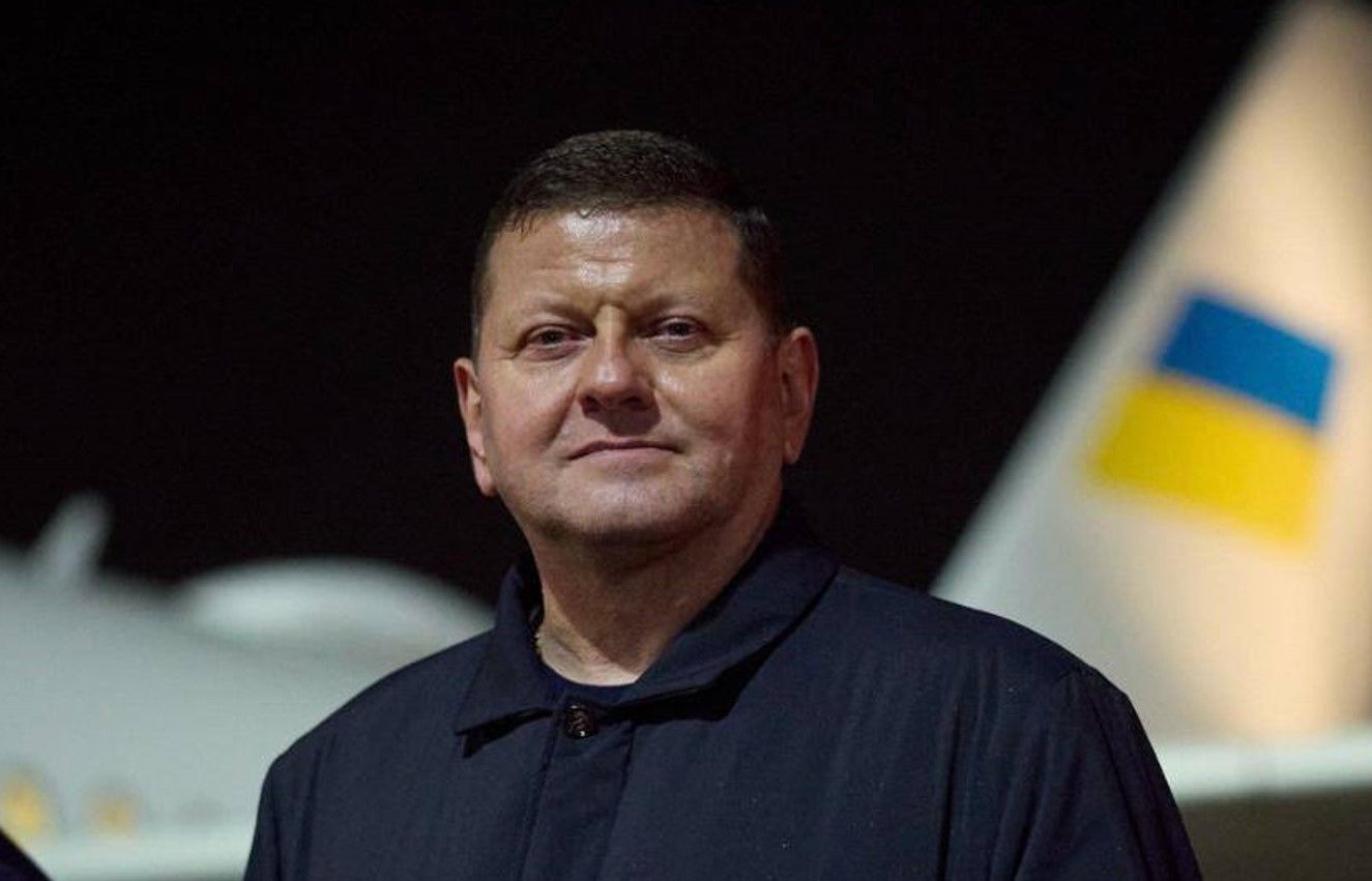 Залужний розповів про переговори щодо навчання майбутніх українських посадовців у Британії Залужний розповів про переговори щодо навчання майбутніх українських посадовців у Британії