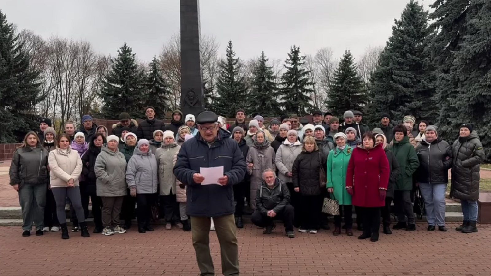 Просимо закінчити цю прокляту війну, – біженці з села на Курщині пожалілися Путіну - 24 Канал