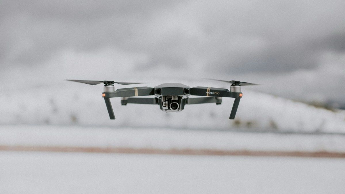 Пентагон испытывает систему защиты от беспилотников с искусственным интеллектом Пентагон испытывает систему защиты от беспилотников с искусственным интеллектом