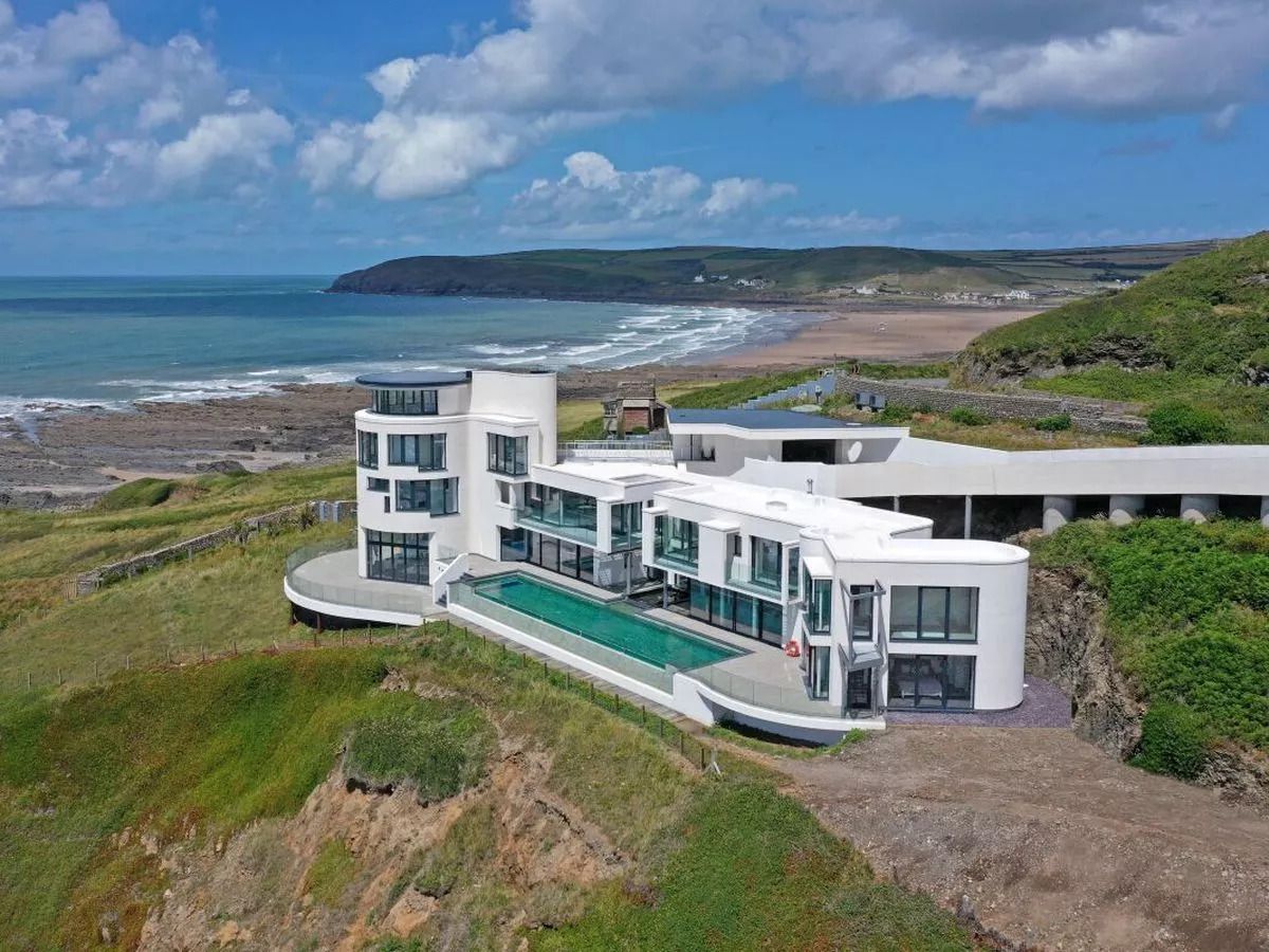 В Англії ніяк не можуть продати будинок - його назвали найсумнішим в історії - Нерухомість В Англії ніяк не можуть продати будинок - його назвали найсумнішим в історії - Нерухомість