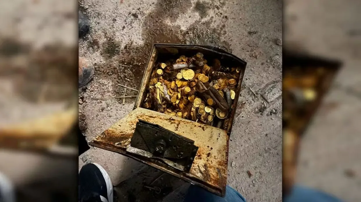 Скриня із золотом Скриня із золотом