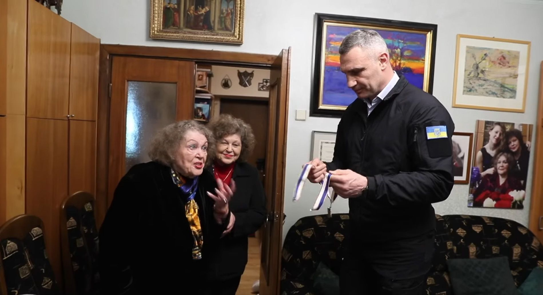 Лина Костенко обратилась к Кличко Лина Костенко обратилась к Кличко