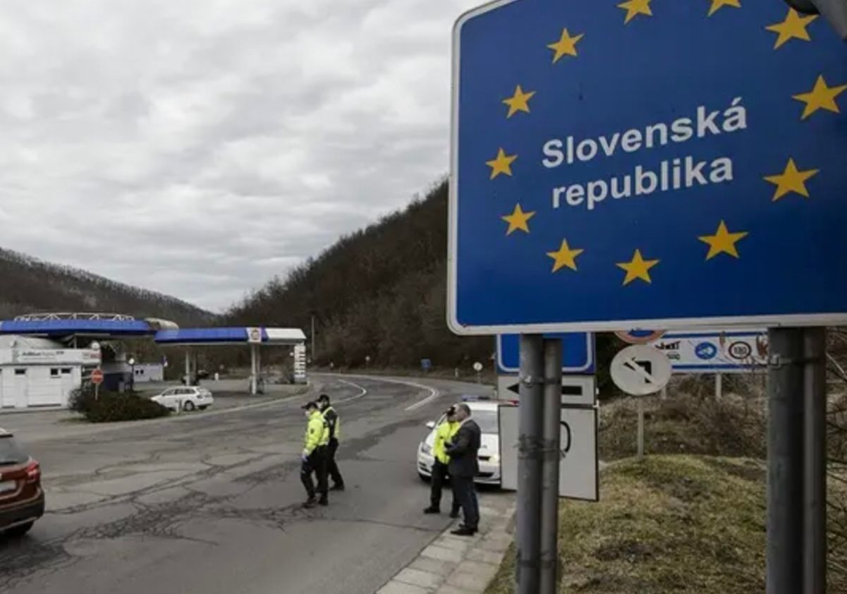 Перетин кордону зі Словаччиною Перетин кордону зі Словаччиною