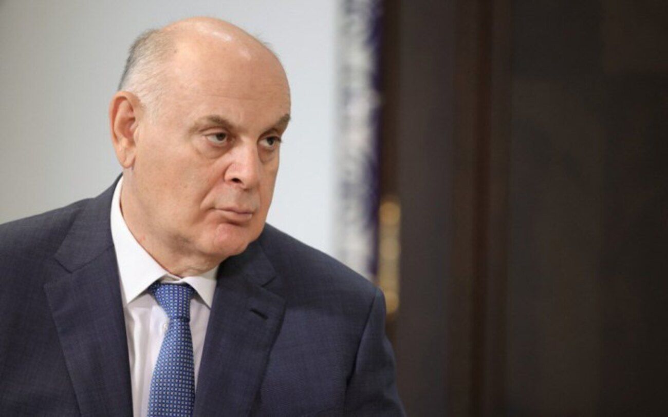 Аслан Бжанія подасть у відставку Аслан Бжанія подасть у відставку