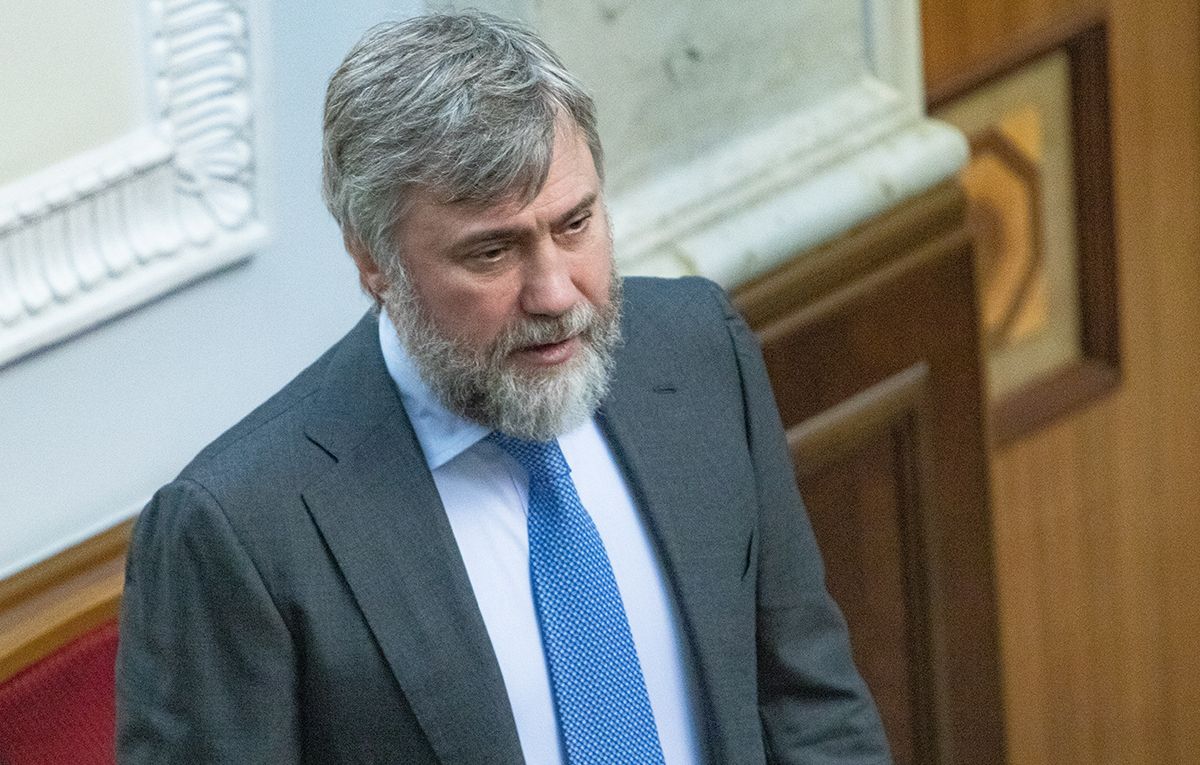 Порошенко просив Януковича надати громадянство України Вадиму Новинському - фото - 24 Канал Порошенко просив Януковича надати громадянство України Вадиму Новинському - фото - 24 Канал