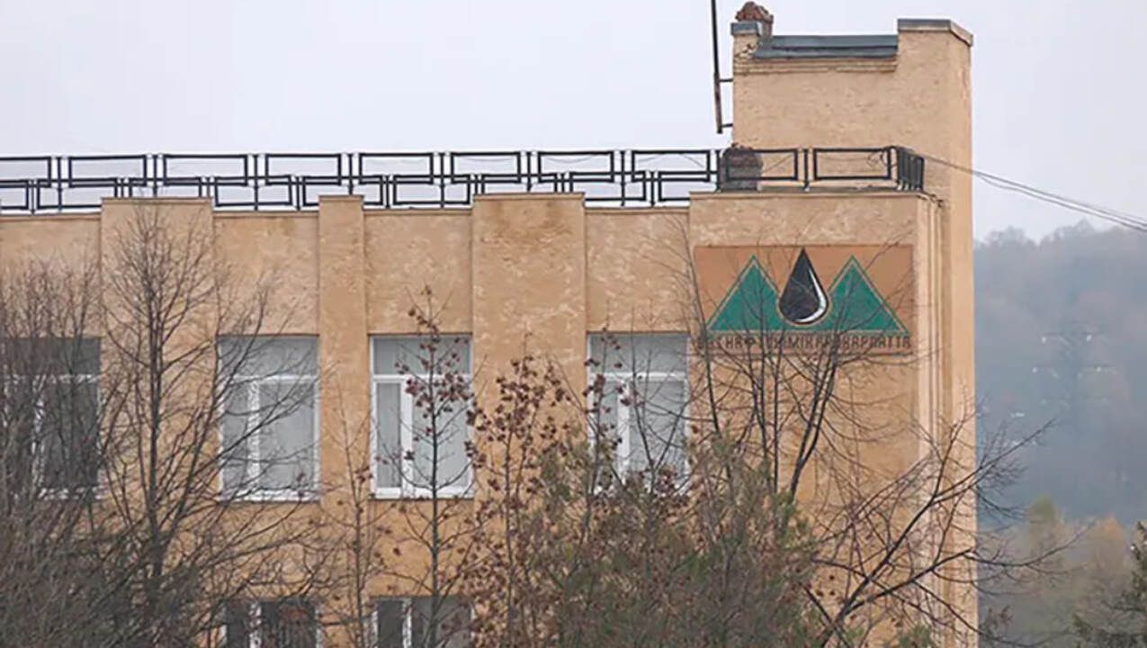 НПЗ Коломойского не удается продать НПЗ Коломойского не удается продать