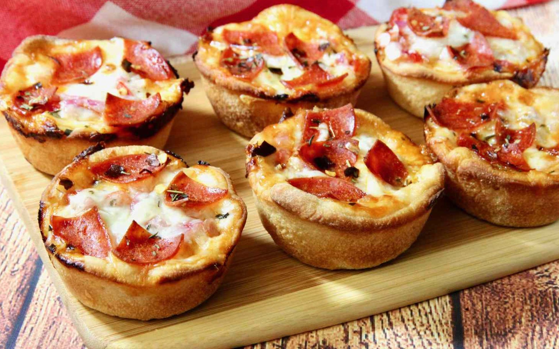 Кексы со вкусом пиццы: рецепт необычного перекуса, который оценят и взрослые, и дети - Новини Смачно Кексы со вкусом пиццы: рецепт необычного перекуса, который оценят и взрослые, и дети - Новини Смачно