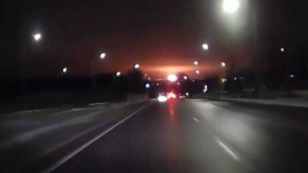 В Вильнюсе упал грузовой самолет В Вильнюсе упал грузовой самолет