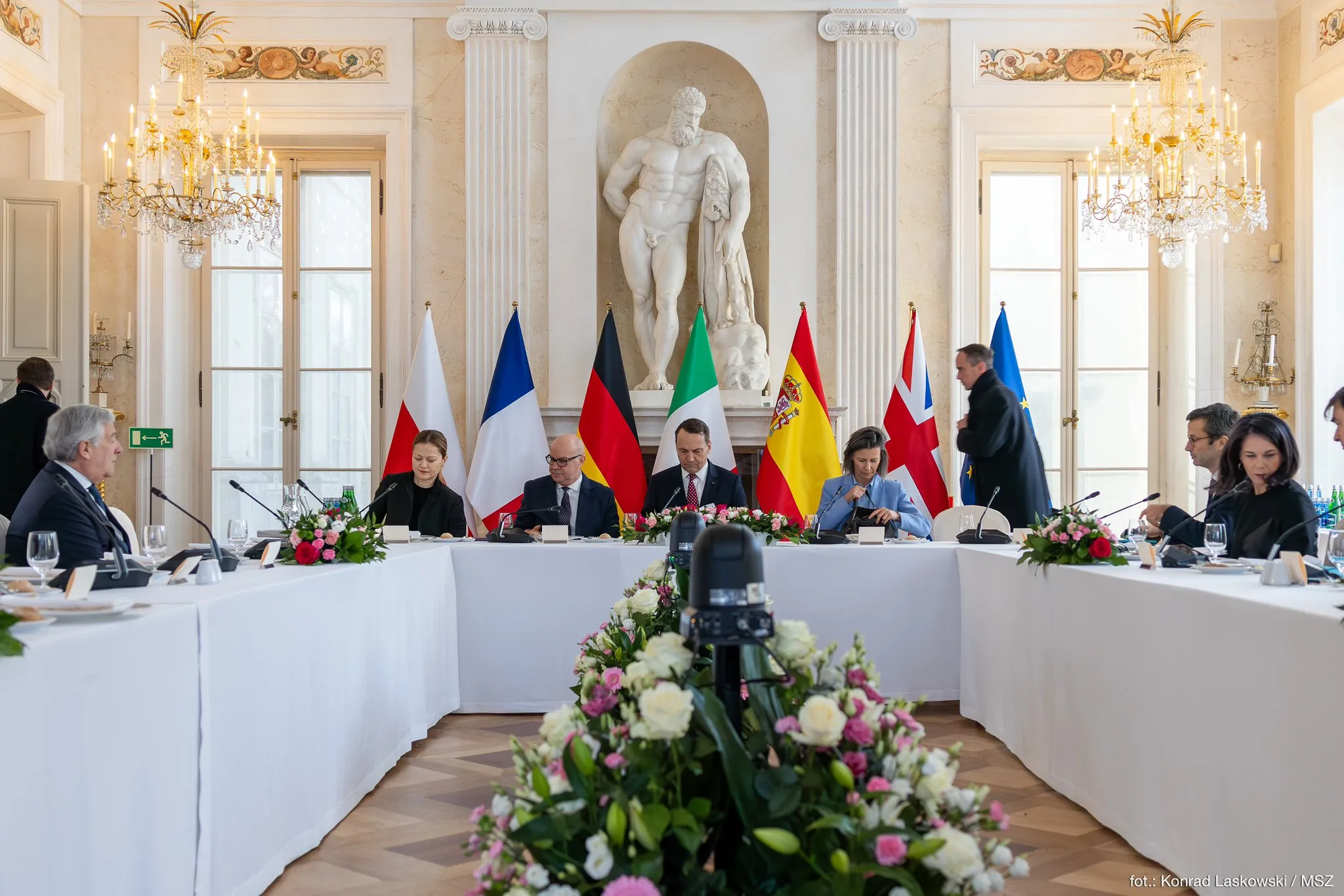 Веймарський трикутник Веймарський трикутник