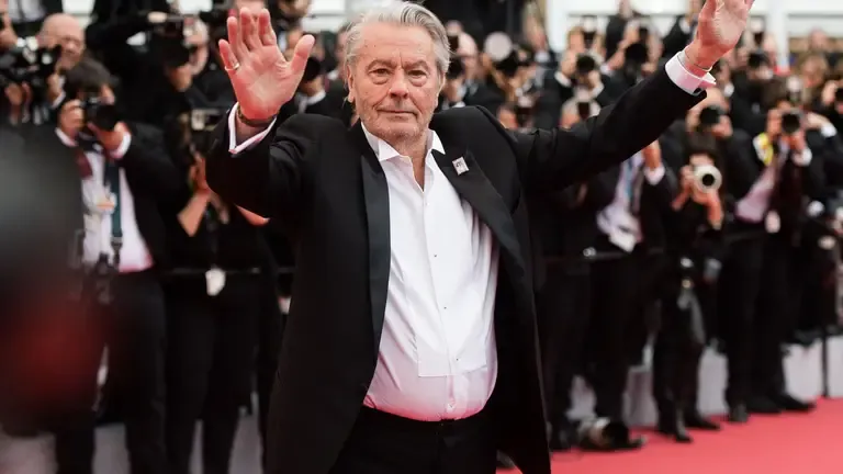 Ален Делон умер Ален Делон умер