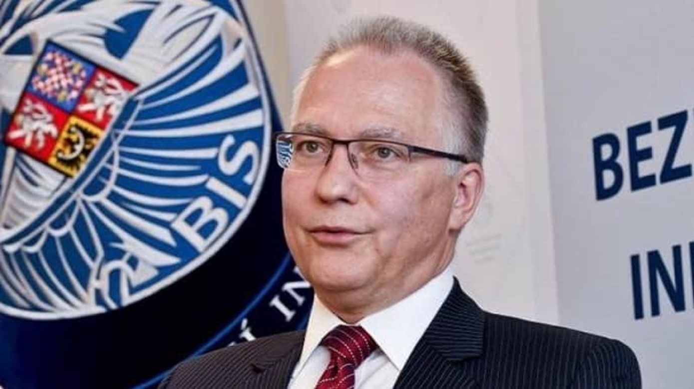 Куделка предостерегает НАТО от навязывания невыгодного мира Украине Куделка предостерегает НАТО от навязывания невыгодного мира Украине