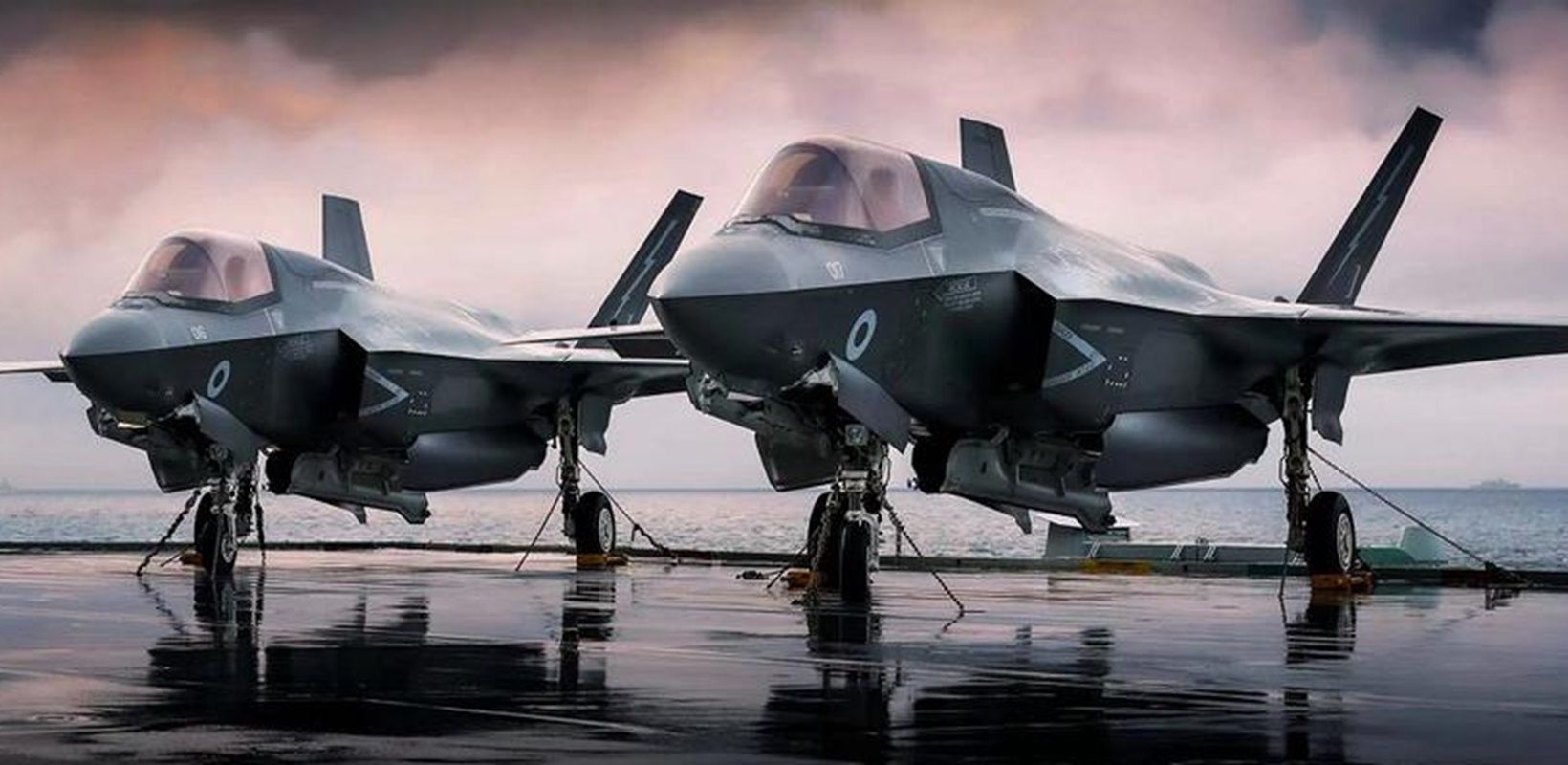 Над авиабазами США в Великобритании почти неделю летают неизвестные дроны - 24 Канал Над авиабазами США в Великобритании почти неделю летают неизвестные дроны - 24 Канал