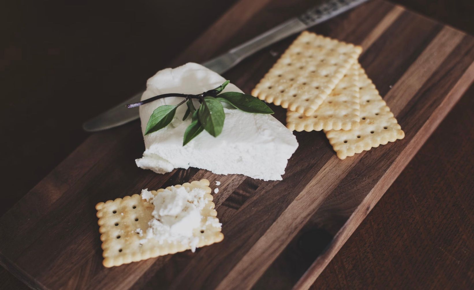 Сирна маса із зеленню для бутербродів за 10 хвилин Сирна маса із зеленню для бутербродів за 10 хвилин