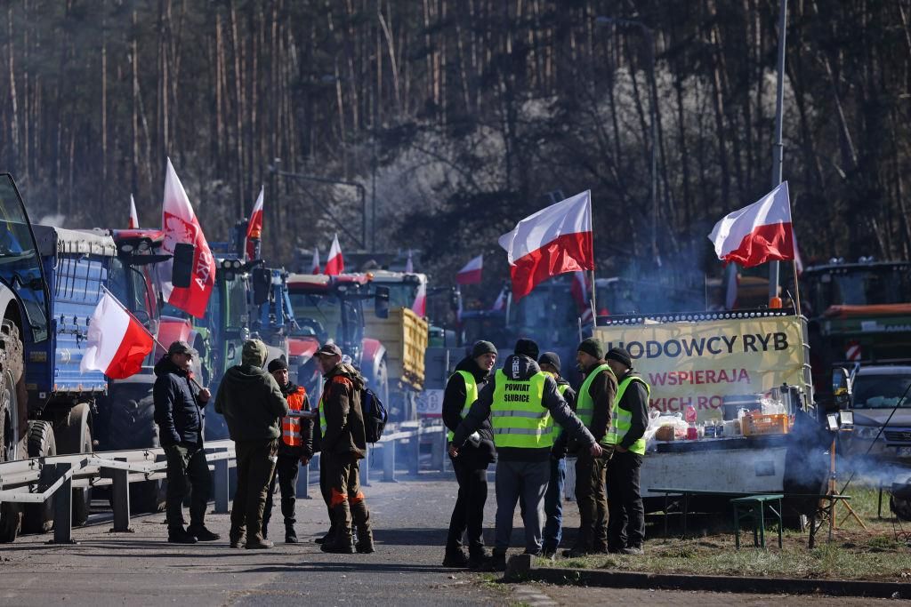 Як поьська влада реагує на мітинги на кордоні