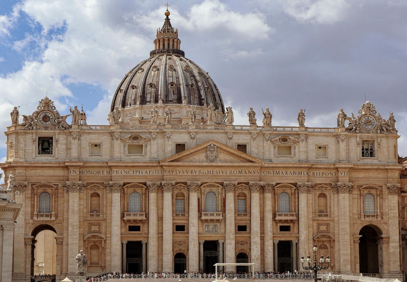 Базилика Святого Петра в Риме Базилика Святого Петра в Риме