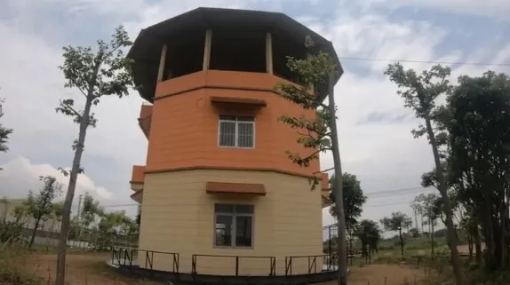 Житель Вьетнама построил дом, который крутится Житель Вьетнама построил дом, который крутится