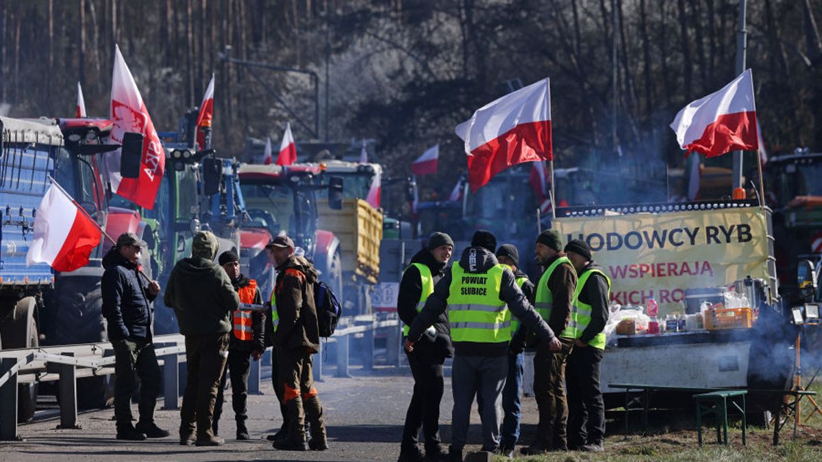 Пендзин объяснил, почему польские фермеры снова угрожают блокировать границу