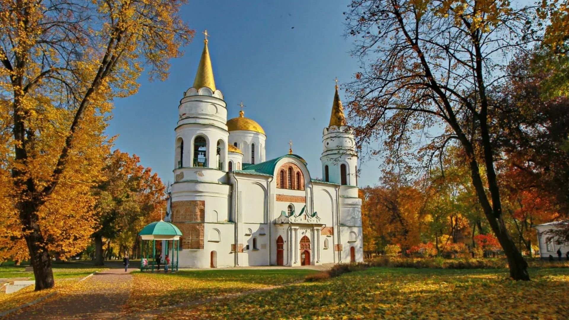 Спасо-Преображенский собор в Чернигове Спасо-Преображенский собор в Чернигове